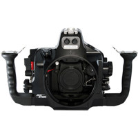 Sea and Sea MDXD7000 Digital Housing for Nikon D7000 Depth Rated to 328 100m Built In Leak Detector 2 Fiber Optic Cable Sockets