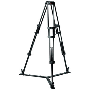  Manfrotto 546GB Aluminum Professional Video Tripod with Ground Spreader, Supports 44 lbs., Maximum Height 62" 