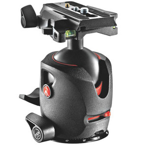  Manfrotto 057 Magnesium Ball Head with Q5 Quick Release, Supports 33 lbs. 