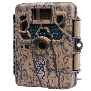  Browning Range Ops XR Trail Camera, 8MP, 50+ Feet Flash Range, 1600x1200 Pixels, 35-40' IR Detection, Time-lapse Modes, Silent Image Capture, USB Port 