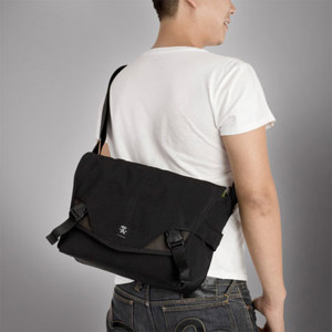 Crumpler 6 Million Dollar Home Shoulder Bag Bk/Gun: Picture 1 regular