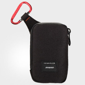 Crumpler The Tuft (M) Camera Pouch, Black/Red: Picture 1 regular
