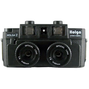Holga 120-3D Stereo Camera with Built-in Flash: Picture 1 regular