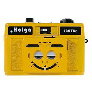 Holga 135 TIM 35mm 1/2 Frame Twin/Multi-Image Camera 208120