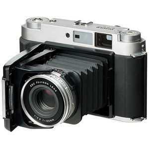 Fujifilm GF670: Picture 1 regular