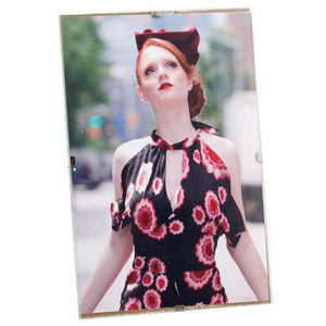 Gemline Glass Clip Picture Frame for 8.5x11 Photograph: Picture 1 regular