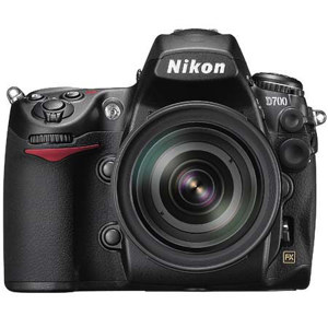 Nikon D700 Digital SLR Camera with 18-200 VRII ...: Picture 1 regular