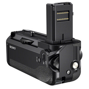 Sony VG-C1EM Vertical Grip for a7 and a7R Thumbnail Image