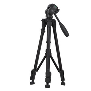  Kodak TR520 Tripod with 3 Way Fluid Pan Quick Release Head with Bubble Level - Extendsa to 52" - Supports up to 4 lbs 