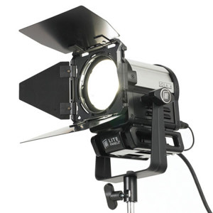 Litepanels Sola 4 DMX Controllable LED Fresnel,...: Picture 1 regular