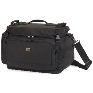Lowepro Magnum 650 AW Shoulder Bag 1-2 Pro DSLRs, Black: Picture 1 regular