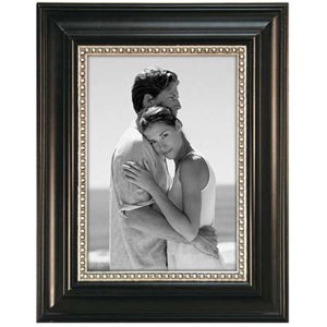 Malden Classic Series Wood Frame for 8x10