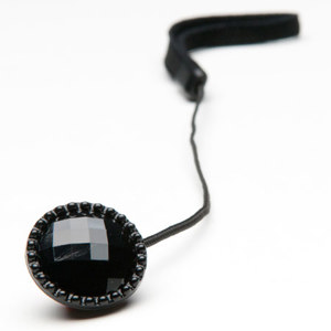  Mod Black Rhinestone Cap Saver 