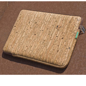 Michael Roger Straw Cork Sleeve for 15-inch Macbook Pro: Picture 1 regular