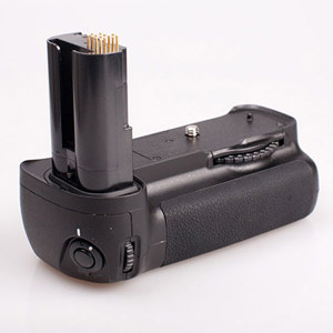 Phottix BG-D200 (MB-D200) Premium Series Battery Grip for Nikon D200 amp; Fuji S5 Pro Thumbnail Image