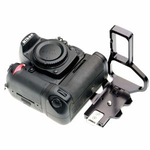  ProMediaGear PLNMBD11 L-Bracket for Nikon D7000 with MB-D11 Grip when used with the Flash Brackets BBS BGS BBG BGG 