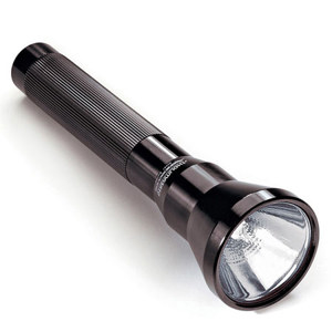  Safariland Streamlight StingerRechargeable Flashlight, 40,000 Candlepower. 