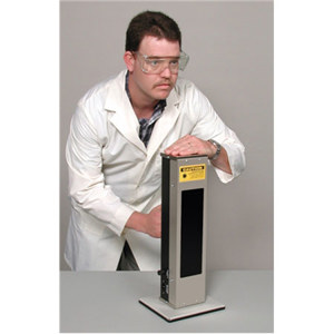  Sirchie Puissant 40-Watt Unfiltered Shortwave UV Light Source 