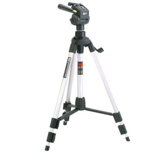  Smith-Victor Series P800 Tripod with a 2-Way Fluid Head, Maximum Load 5 Lbs. 