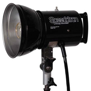  Speedotron Speedotron Black Line 102CC - 2400 WS Lamphead with 5500 deg.K color-corrected flash tube and 7" umbrella reflector 