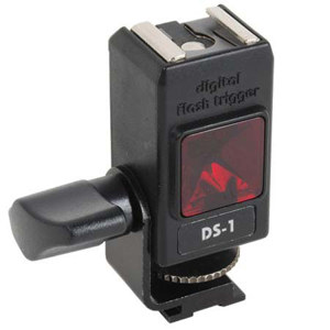 Speedotron DS-1 Flash Activated Digital Slave Trigger with Hot Shoe Mount 
