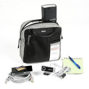 Think Tank Cable Management 30, Medium Organizer Pouch: Picture 1 regular