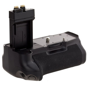 Image :  Vivitar PG-T2I Deluxe Power Grip for Canon T2i 