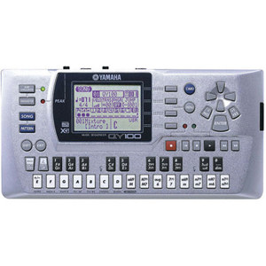 Yamaha QY100 24-Track Portable MIDI Sequencer