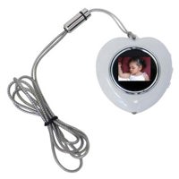 CTA Digital Heart Shape Digital Photo Frame Necklace
