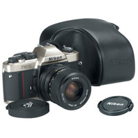Nikon FM-10 35mm SLR Camera Body Kit With Nikon 35-70mm F3.5-4.8 Zoom Lens & Case U.S.A.