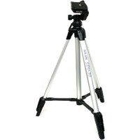 Slik SDV-30 Tripod with 3-way Pan / Tilt Head with Quick Release.