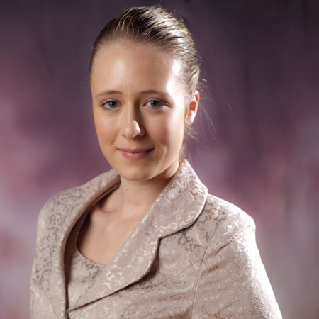 Adorama Belle Drape Old Masters Series, 10' x 12' Painted Muslin Background, Shades of Purple with White Hot Spot. image