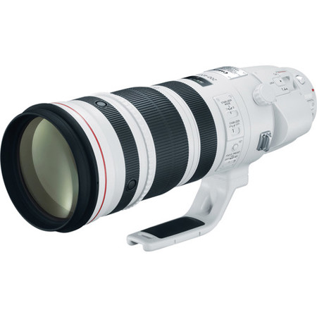 Canon EF 200-400mm f/4L IS USM with Built-in Extender 1.4x Lens - U.S.A Warranty