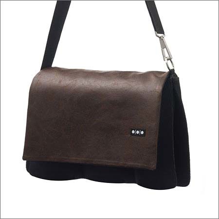 Shootsac Deluxe Shooters Kit, Basic Black Neoprene Lens Bag plus interchangeable COWBOY Cover. image