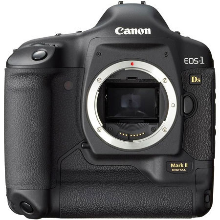 Canon EOS-1Ds Mark II Digital SLR Camera Kit, 16.7 Megapixels, Interchangeable Lens. image