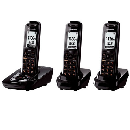 Panasonic KX-TG7433B Expandable Dect 6.0 Digital Cordless Answering System with 3 Handsets image
