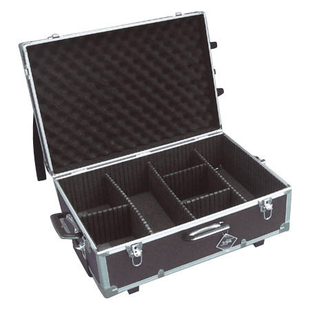 Savage Aluminum Carry Case with Wheels &amp; Extendable Pulling Handle, Partition Interior image