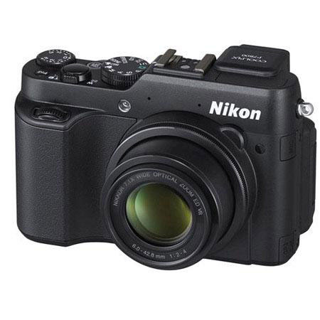Nikon CoolPix P7800 12.2MP Digital Camera Bundle