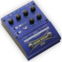 Akai Professional E2 Head Rush - Delay, Tape Echo, and a Looping Recorder in a Single Pedal