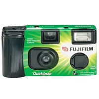 Fujifilm QuickSnap Flash, One Time Use Disposable Camera with 27 Exposures of Superia X-TRA Film and Quick Flash System.
