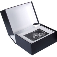 

Archival Methods Onyx 8x10x4" Portfolio Box, 8.5x10.5", Black Buckram / White Lining