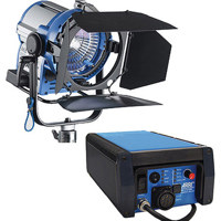 

ARRI M8 HMI System I with High Speed Ballast, includes Lamp Head, Four Leaf Barndoor Set, 50' Head to Ballast Cable, 575/800W High Speed Ballast