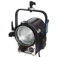 

ARRI True Blue ST1 Studio 1kW Fresnel, Hanging - Pole Operated (120-230VAC)