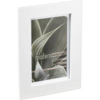 

Framatic Modern, 4x6" Wood Frame with Skinny Mat for 4x6" Photograph, Color: White