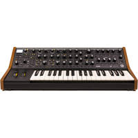 

Moog Subsequent 37 2-Note 37-Key Paraphonic Analog Synthesizer
