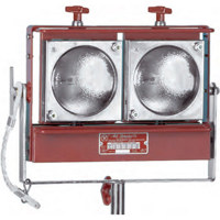 

Mole-Richardson Molefay 1300 Watt Tungsten Par 2 Light Head