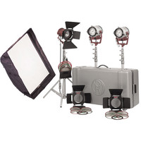 

Mole-Richardson Tweenie II and Teenie Tungsten 3 Light Pro Kit, Includes 2 Tweenie II 650W Fresnels, 1 Teenie Mole 650W Focus Flood Light
