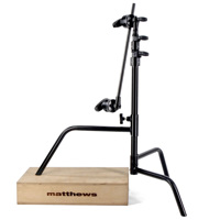 

Matthews 20" C Stand with Sliding Leg, Grip Head and Arm, Load Capacity 22 lbs, Maximum Height 63", Black