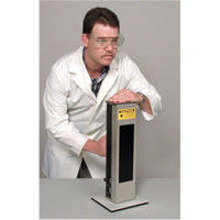 

Sirchie Puissant 40-Watt Unfiltered Shortwave UV Light Source