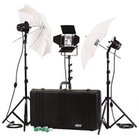 

Smith-Victor K77 2200-Watt Quartz Interview Lighting Kit with 2 765-UM & 1 750-SG Lights, 696 Pro Lighting Case.